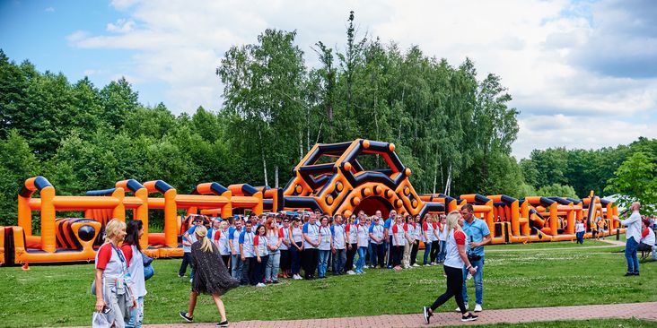 Тимбилдинг с полосой препятствий